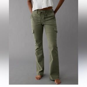 American Eagle Stretch Classic Bootcut Cargo Pants Size 12
